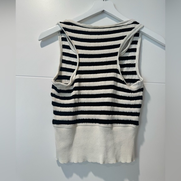 Maeve Textured Cropped Tank - Picture 4 of 6